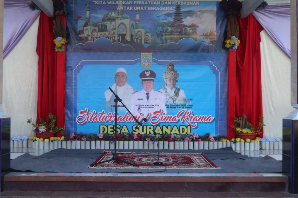 DALAM RANGKA MEMPERKUAT TOLERANSI BERAGAMA PEMDES SURANADI MENYELENGGARAKAN SILATURRAHMI/SIMA KRAMA Dengan Tema “Kita Wujudkan Persatuan dan Kerukunan antar Umat Beragama”