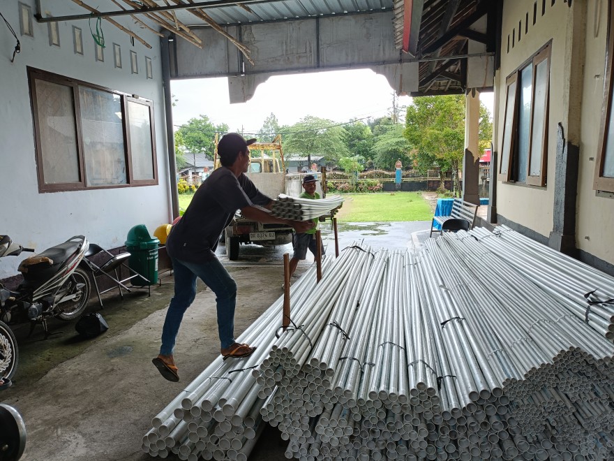 PENGEMBANGAN JARINGAN PERPIPAAN DUSUN SURANADI SELATAN DAN DUSUN SURANADI BARAT